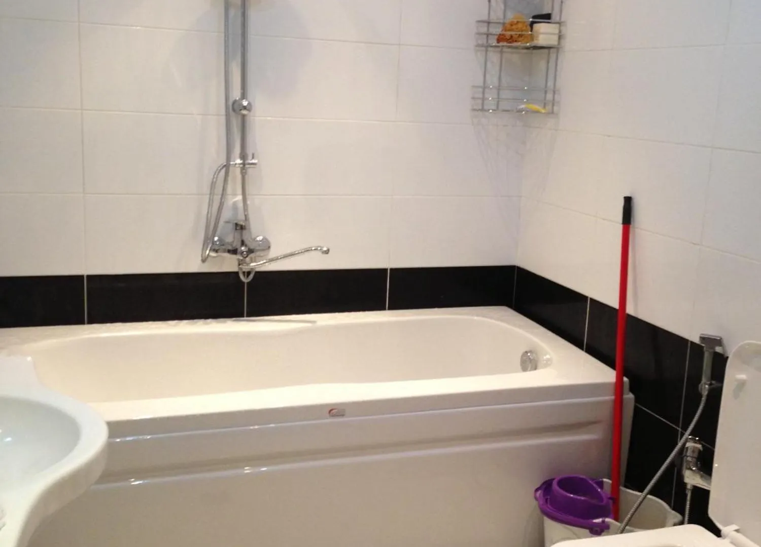 City Centre Close To Flame Tower 1 Bedroom Baku